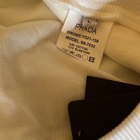 🧚♀️Prada logo-plaque high-waisted shorts 🧚♀️ - Picture 5 of 8